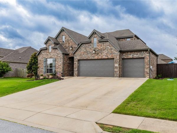 1501 Crestwood Hills Lane , Cave Springs, AR 72718