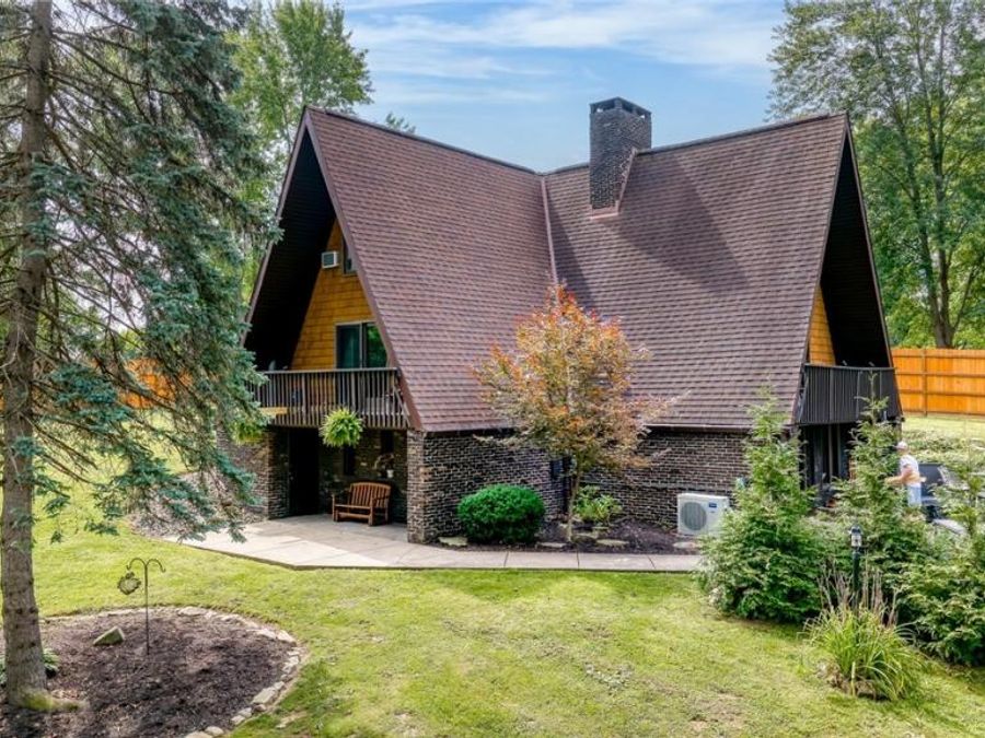 3060 Robin Drive , Ravenna, OH 44266 Photo 1