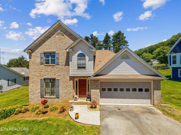 2429 Village Lane, Athens, TN 37303