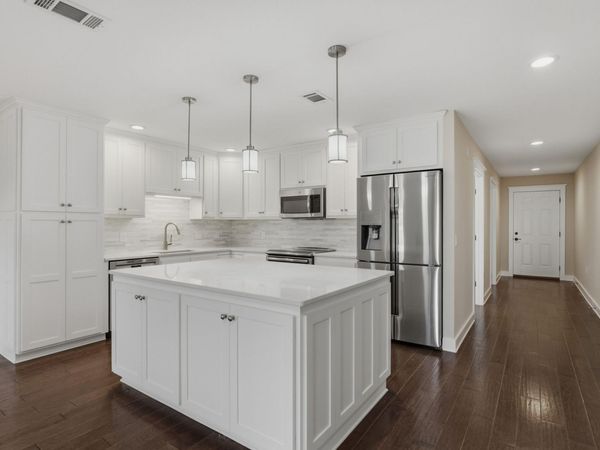 705 Mount Carmel Pl , Nashville, TN 37205