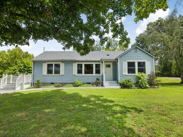 635 Dotsonville Rd , Clarksville, TN 37042