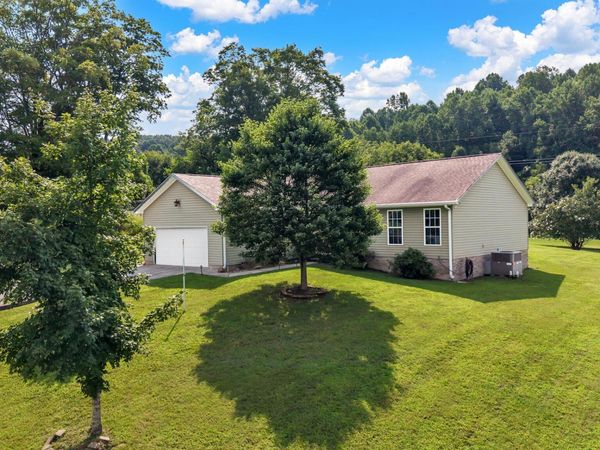 605 E Farrell Street , Niota, TN 37826