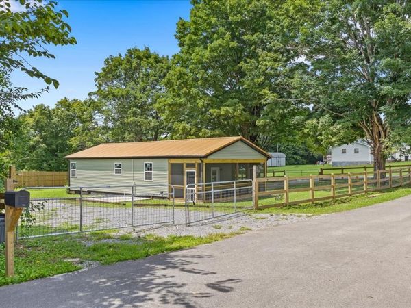 302 Kale , Englewood, TN 37329