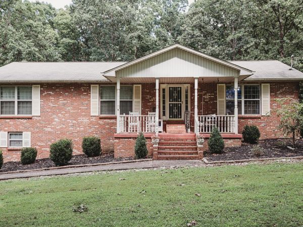 651 Oak Shadow Dr , New Johnsonville, TN 37134