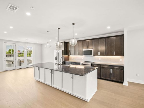 828 42nd Ave N, Nashville, TN 37209