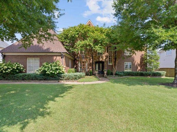 1292 BRAYSHORE DR, Collierville, TN 38017