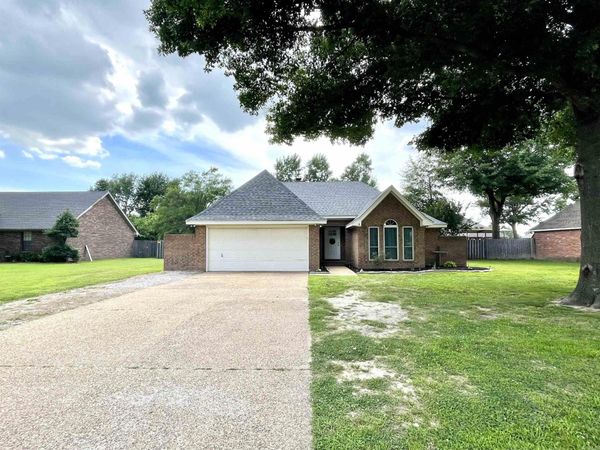 300 Willow N , Trumann, AR 72472