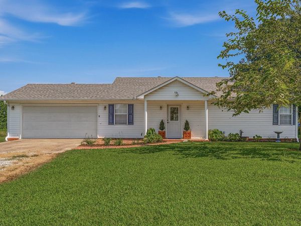 3979 HWY 135 N , Paragould, AR 72450