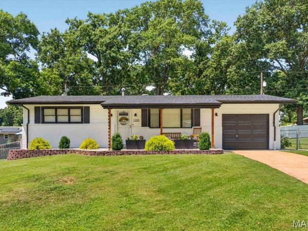 1333 N Evergreen Lane , Columbia, IL 62236