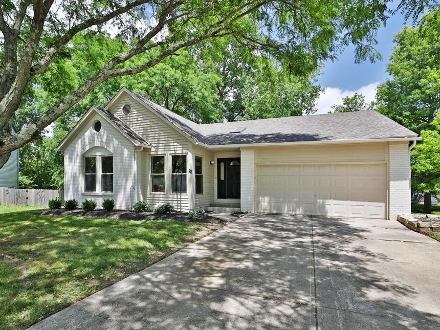 28 Meadow View Court , Powell, OH 43065 Photo 1