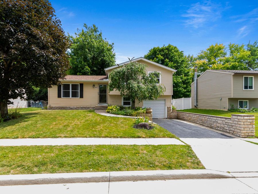 8947 Stillwater Drive , Galloway, OH 43119 Photo 1