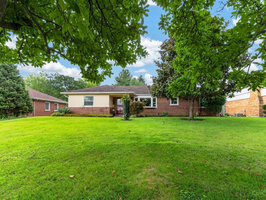 2317 Section Road, Amberley, OH 45237 Photo 2