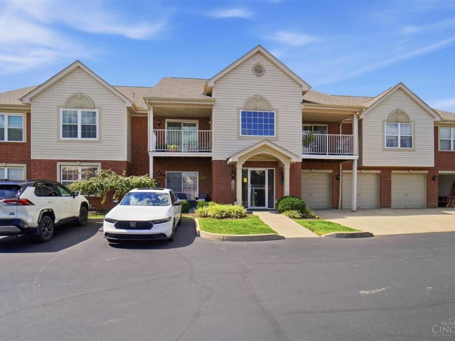 3960 Olde Savannah Drive, Unit 8, Colerain Township, OH 45247 Photo 2