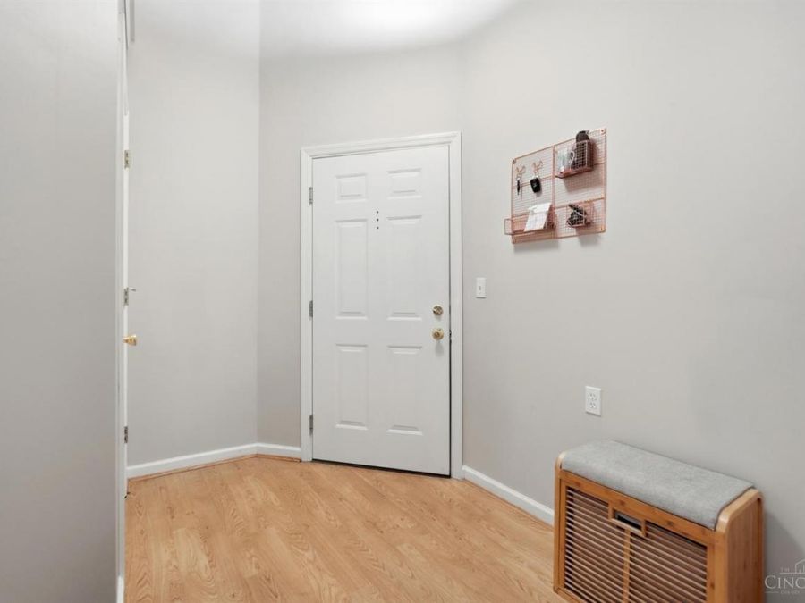 3960 Olde Savannah Drive, Unit 8, Colerain Township, OH 45247 Photo 8