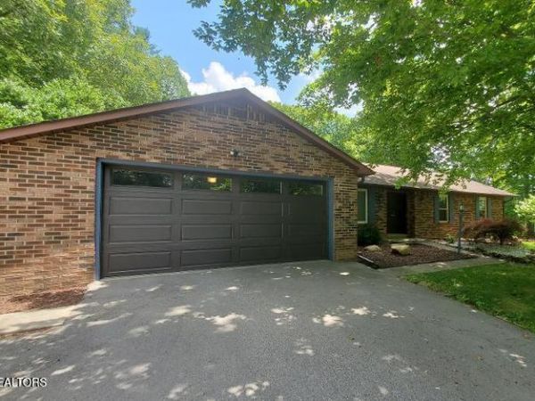 1097 Cooper Lake Rd, Oneida, TN 37841