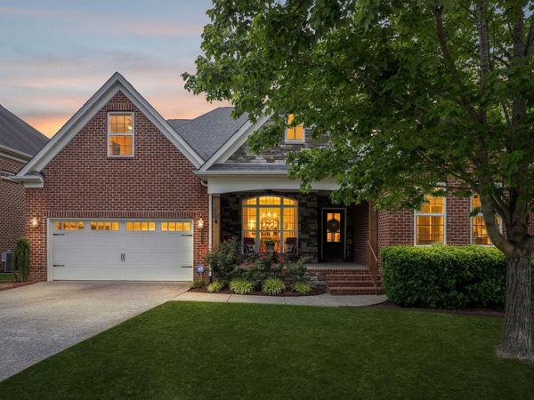 6013 Christmas Dr , Nolensville, TN 37135