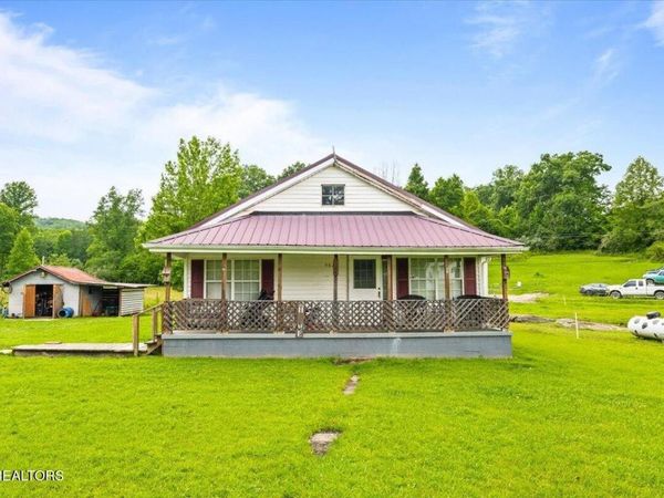 982 Little White Oak Rd , Duff, TN 37729