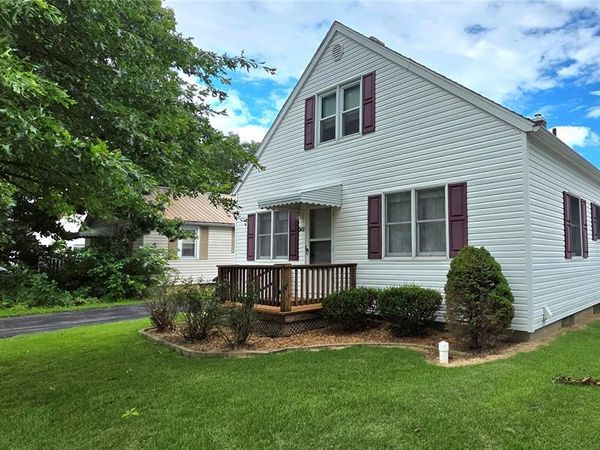 2432 State Street , Chester, IL 62233