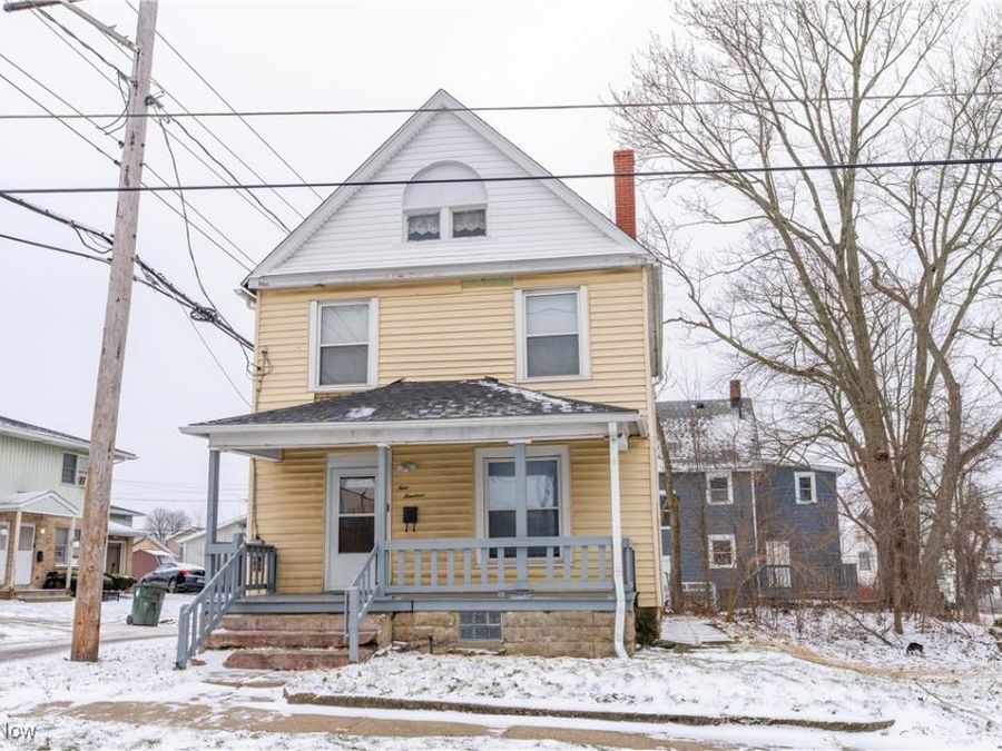 900 4th Street SW, Canton, OH 44707 Photo 1