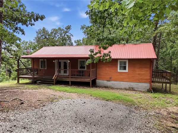 305 County Road 2664 , Eureka Springs, AR 72631