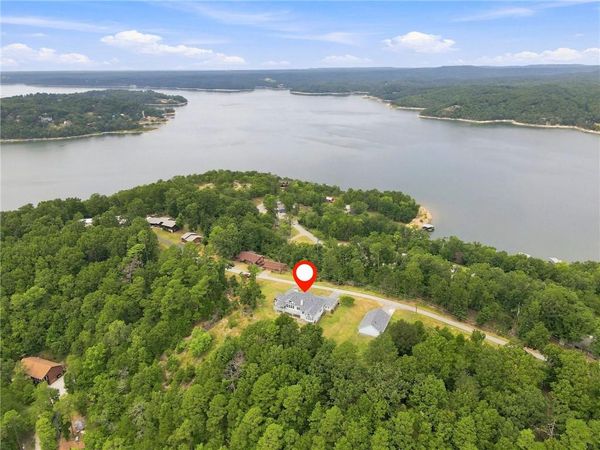 18549 Shaddox Mountain Road , Rogers, AR 72756
