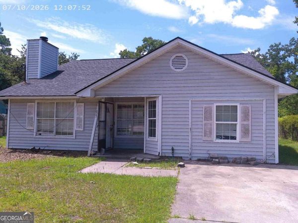 625 Honey Ridge Lane, Hinesville, GA 31313