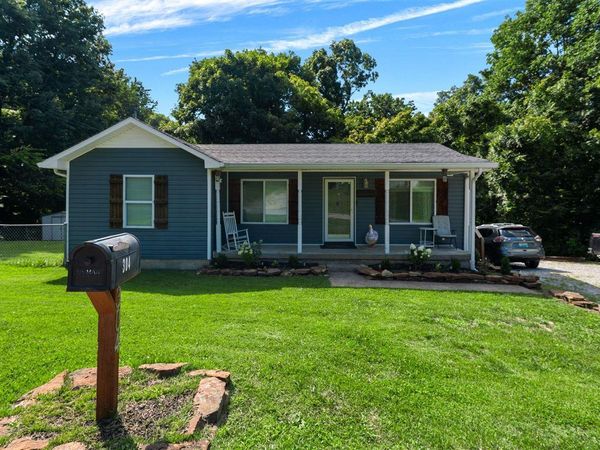 304 N Pitcher Road , Morgantown, KY 42261