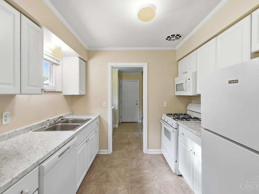 6908 Rob Vern Drive, North College Hill, OH 45239 Photo 14