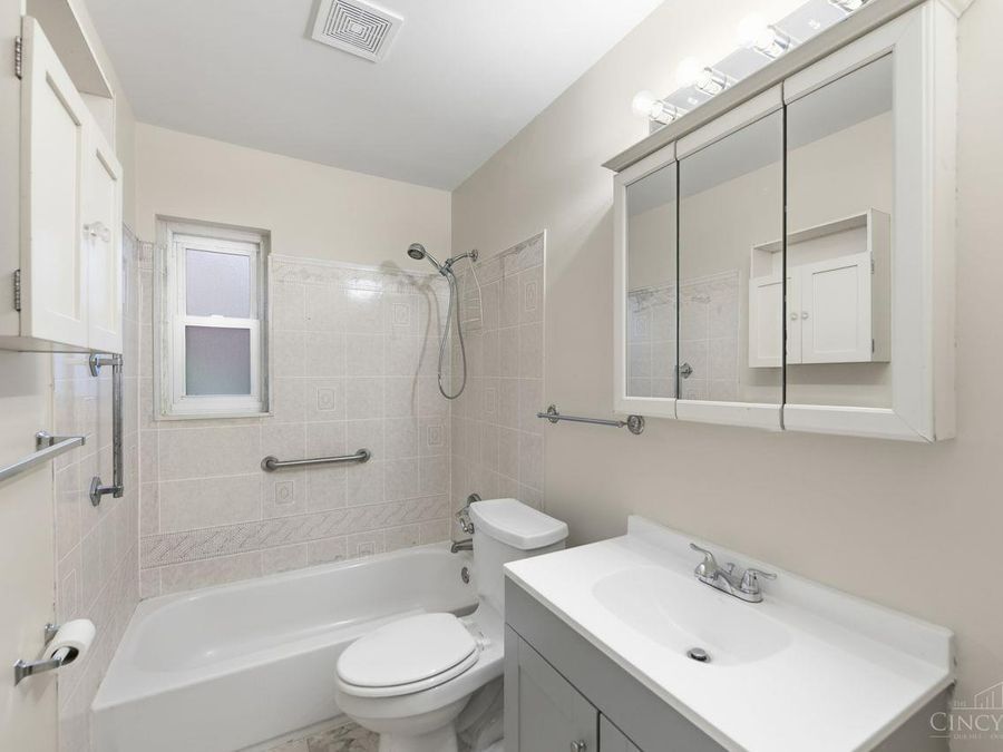 6908 Rob Vern Drive, North College Hill, OH 45239 Photo 27