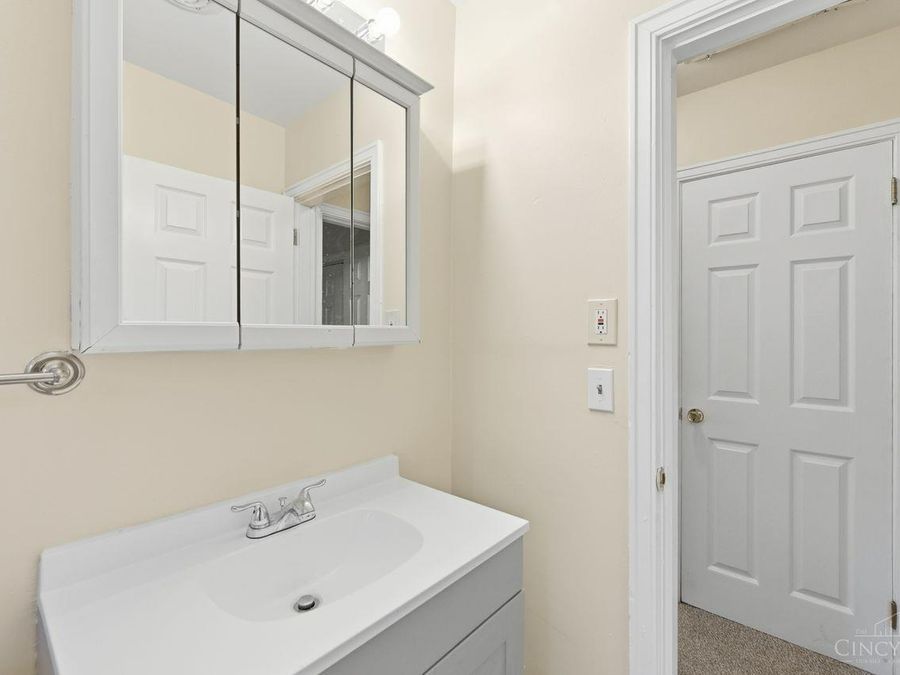 6908 Rob Vern Drive, North College Hill, OH 45239 Photo 29