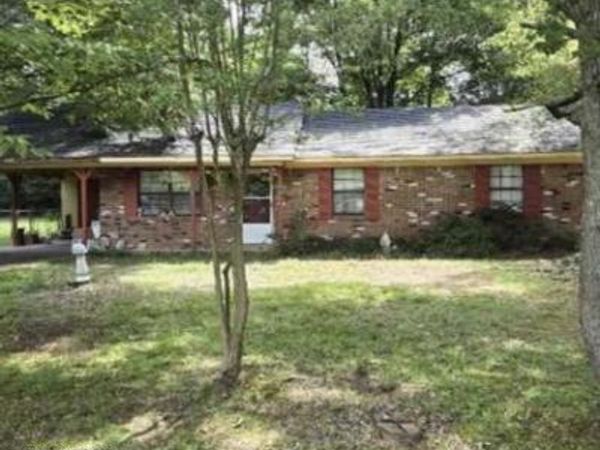 252 Deer, Columbus, MS 39702