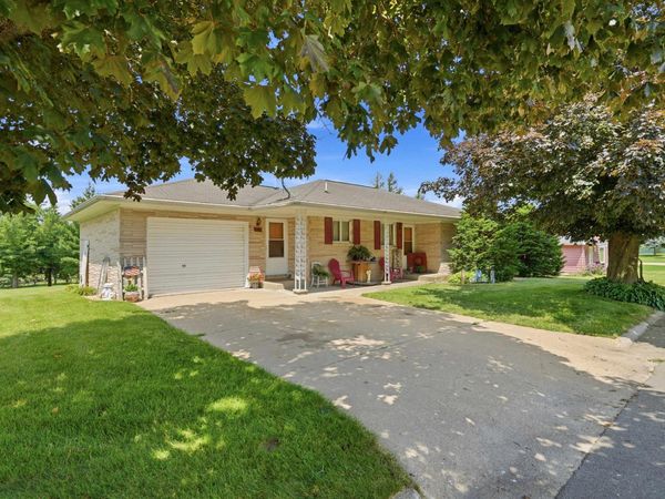 7447 Washington Street, New Vienna, IA 52065