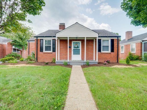 1363 East Center Street, Kingsport, TN 37664