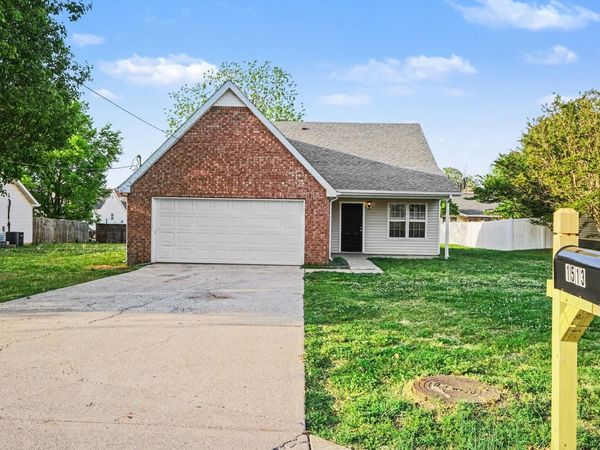 1513 Waxman Dr , La Vergne, TN 37086