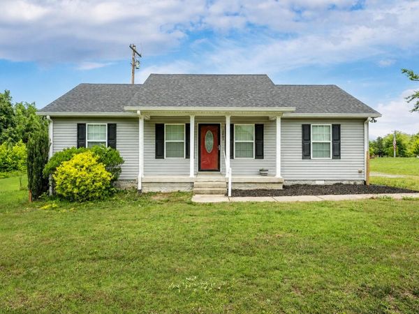 2995 Oak Grove Church Rd , Bethpage, TN 37022