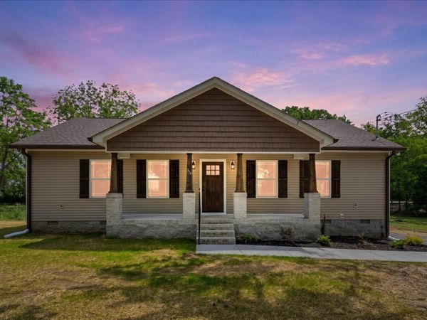 314 Spring St , Wartrace, TN 37183