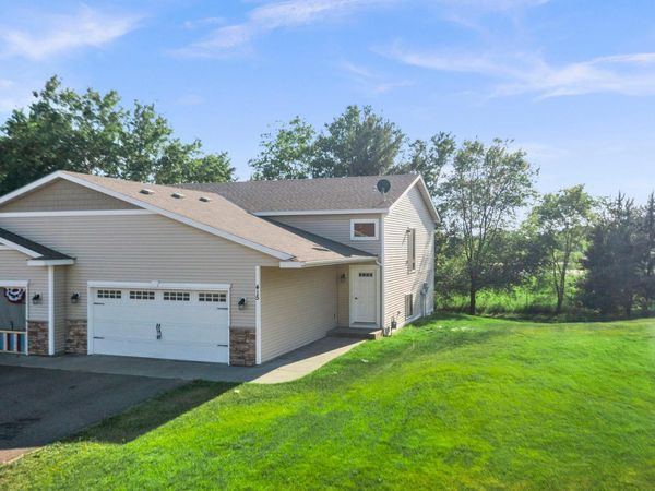 415 15th Avenue S, Princeton, MN 55371