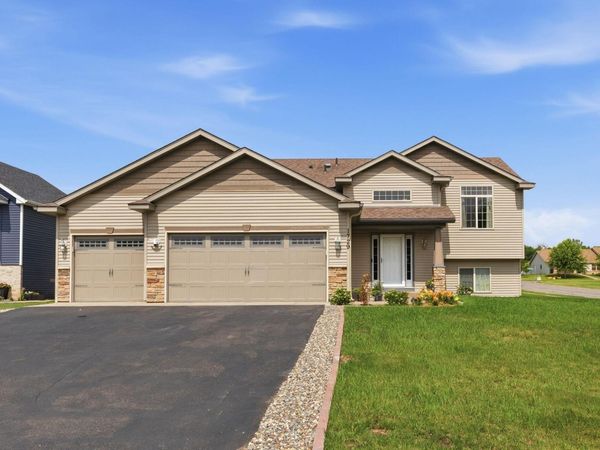 1729 Prairie View Lane NE, Sauk Rapids, MN 56379