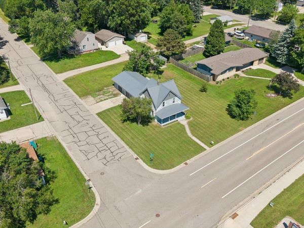 210 W 7th Street , Starbuck, MN 56381