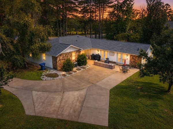 415 Woodland Road, Batesville, MS 38606