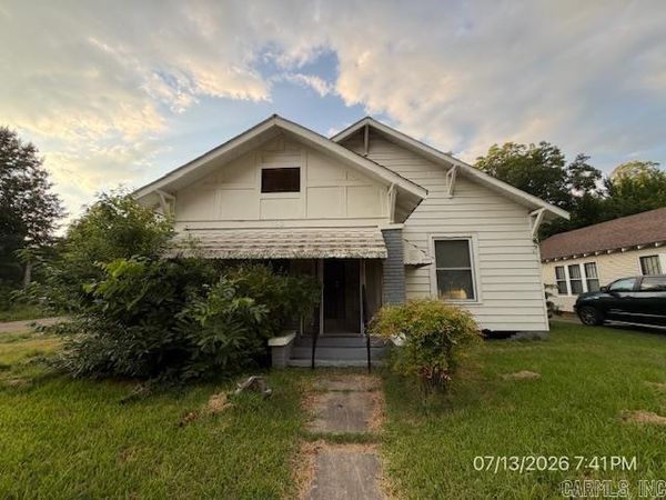 1519 W 19th Avenue , Pine Bluff, AR 71603