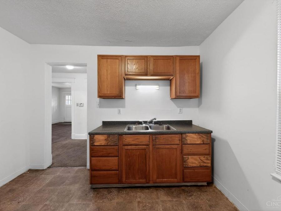 4827 Prosperity Place, Cincinnati, OH 45238 Photo 9