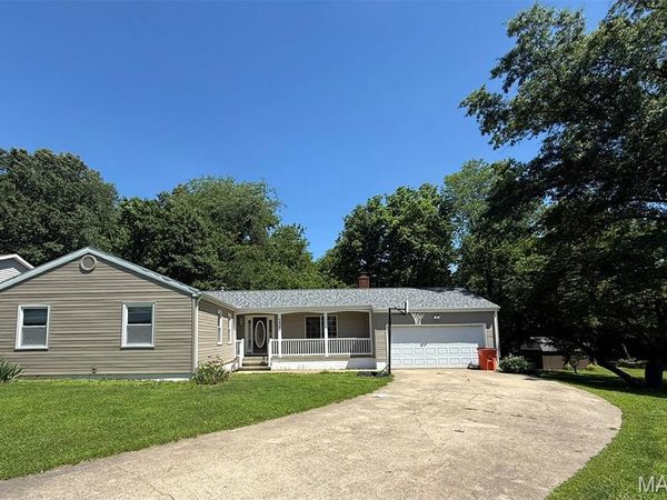 1327 Morning Glory Drive , Vandalia, IL 62471