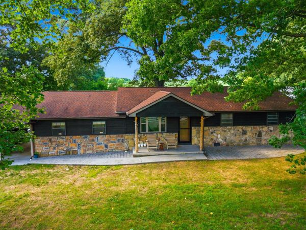 466 County Road 850 , Delano 37325