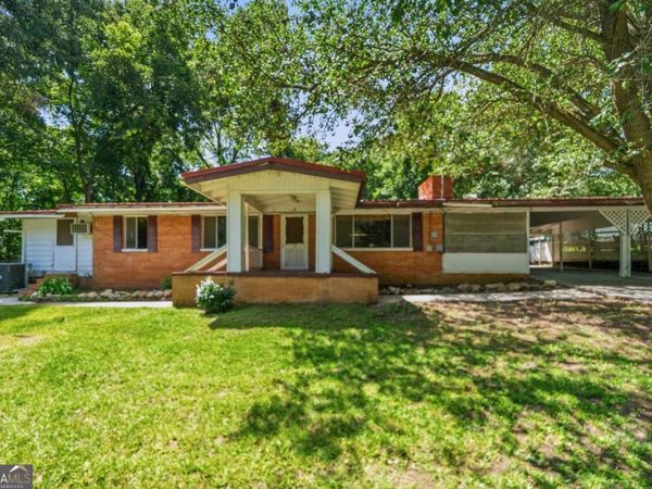 251 Pine Avenue, Milledgeville, GA 31061
