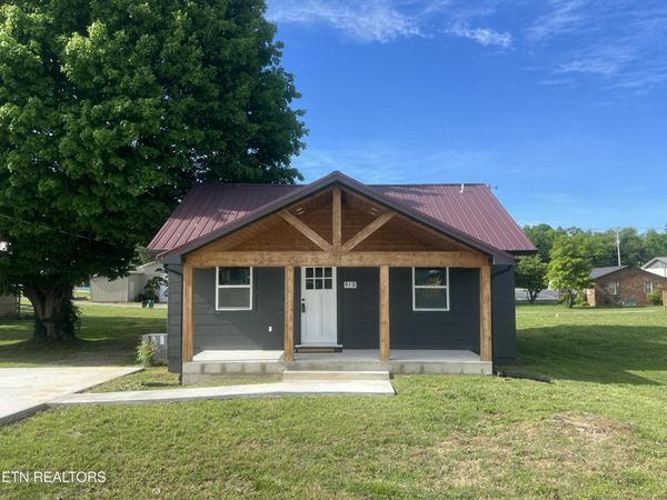 910 Cannon Ave , Sweetwater, TN 37874