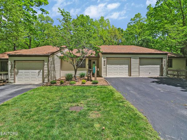 384 Lake Catherine Court , Crossville, TN 38558