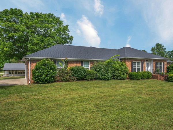 4125 Highway 48 N, Charlotte, TN 37036