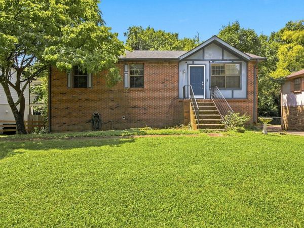 473 Rockwood Dr , Hermitage, TN 37076
