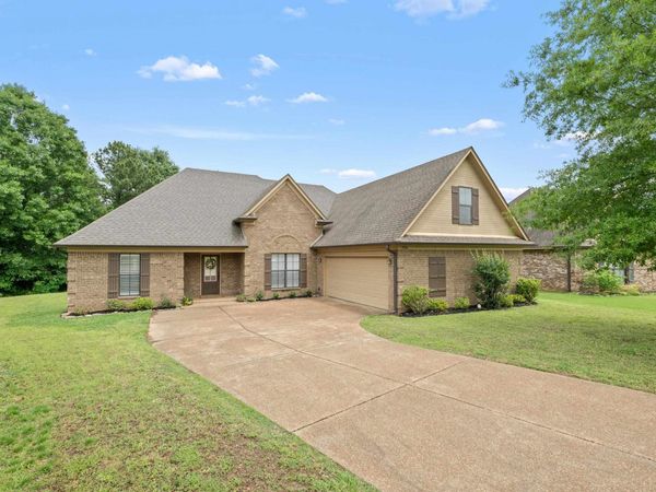 1586 MCKENAS WAY CV, Hernando, MS 38632